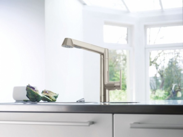 Смеситель для кухонной мойки Grohe K7 с выдвижным изливом фото 3