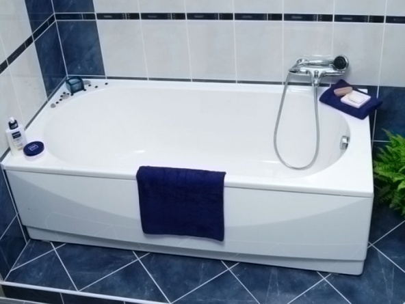 Акриловая ванна Vagnerplast Kasandra 160 см ультра белый фото 2