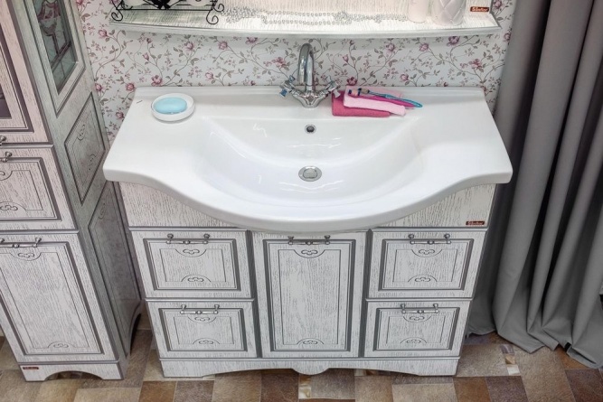 Мебель для ванной Sanflor Адель 100 белая, патина серебро фото 5