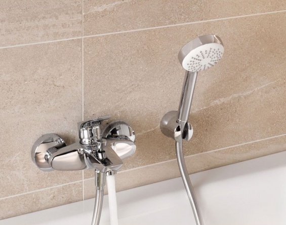 Смеситель Kludi Pure&Solid 346810575 для ванны с душем фото 3