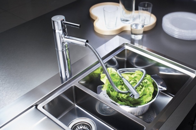 Смеситель для кухонной мойки Grohe Concetto с выдвижным изливом фото 3