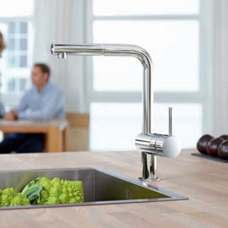 Смеситель для кухонной мойки Grohe Minta с выдвижным L-изливом фото 2