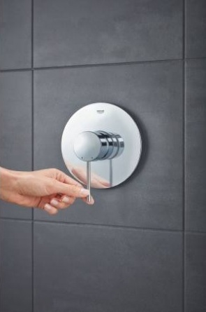 Смеситель Grohe Essence 24057001 для душа фото 2