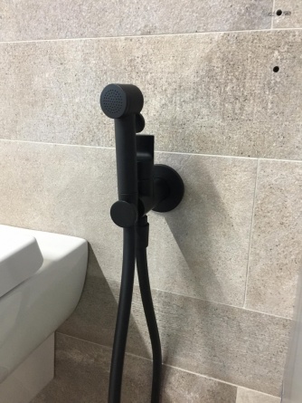 Гигиенический душ Fima Carlo Frattini Collettivita F2310NS со смесителем, черный фото 2